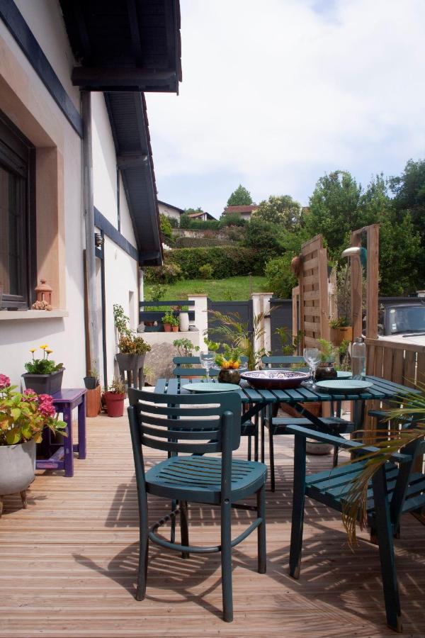 Maison Calme - Frontiere Montagne Et Plage ยูร์รูญ ภายนอก รูปภาพ