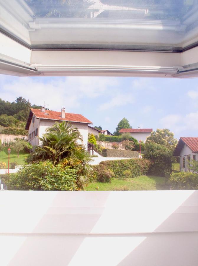 Maison Calme - Frontiere Montagne Et Plage ยูร์รูญ ภายนอก รูปภาพ